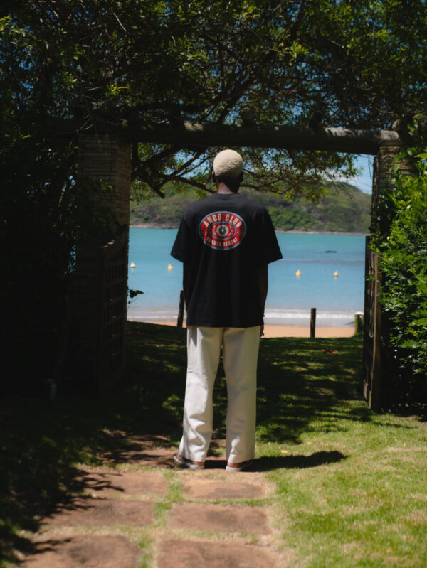 P1800396_Easy-Resize.com T-shirt "Anco Resort" - PRETA